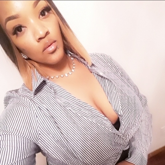 Meet your Posher, Ebony - Picture 1 of 1